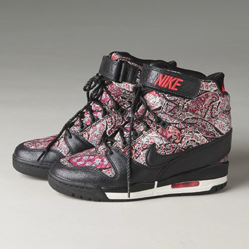 Nike Women’s Sneakers